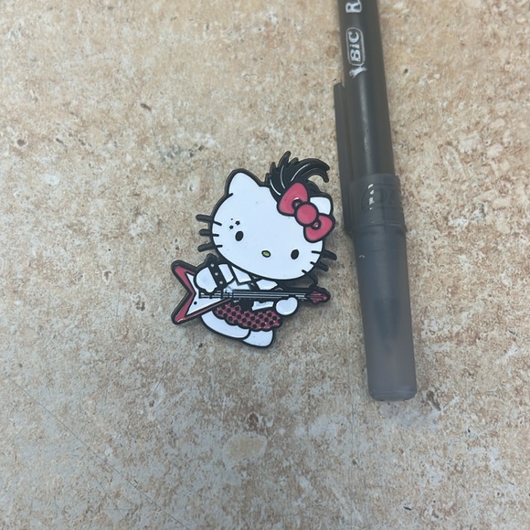 Sanrio Hello Kitty Punk Rock Pin - Picture 2 of 3